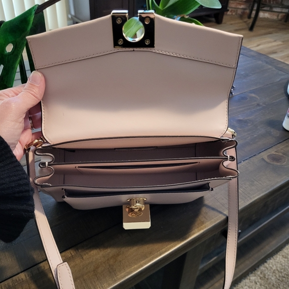 Michael Kors Pink Crossbody Bag Soffiano Leather EUC - Picture 9 of 10